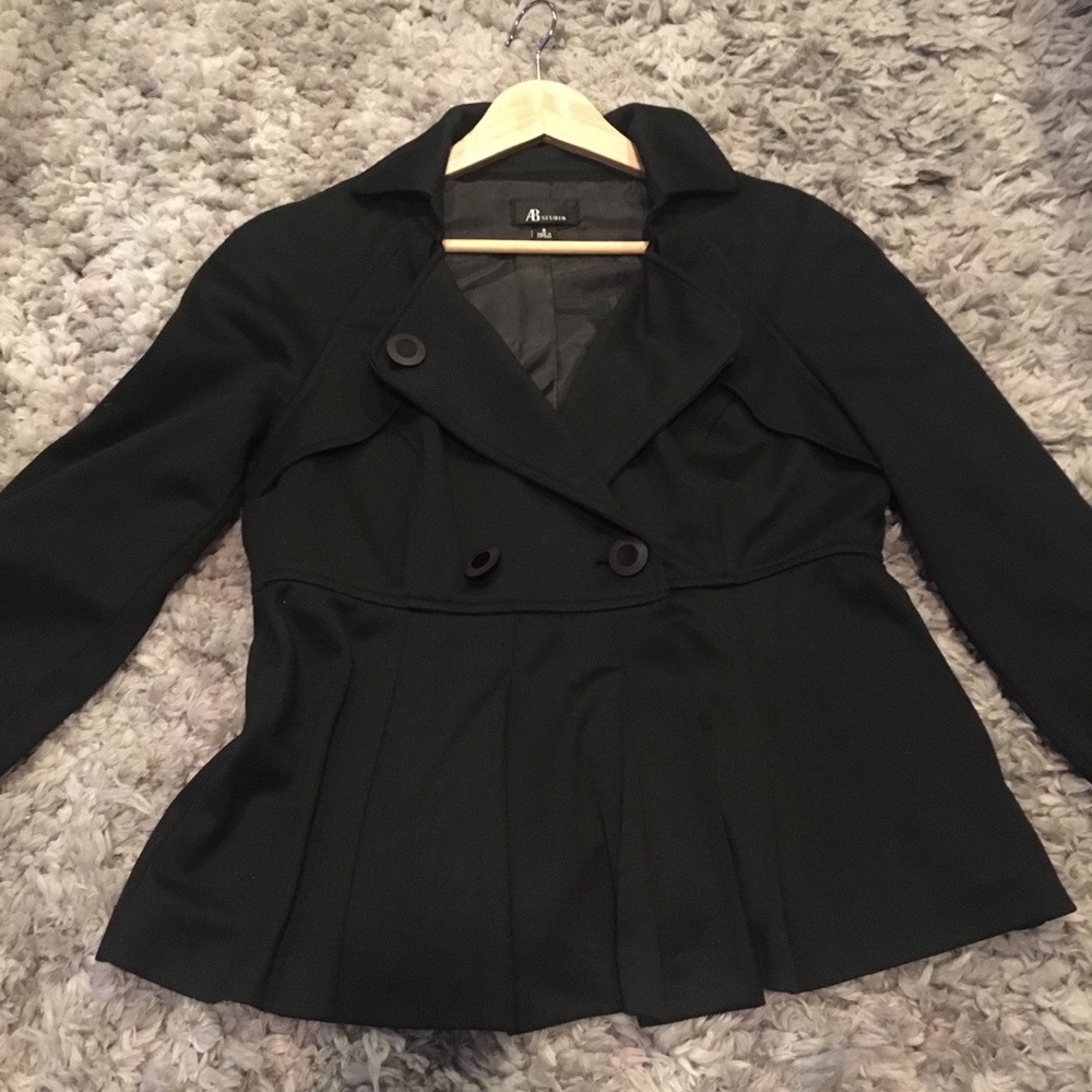 Pleated blazer